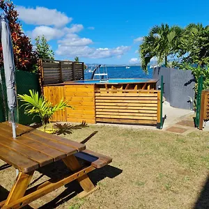 Joli F2 Avec Piscine Hébergement de vacances